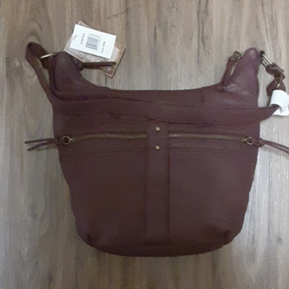 Vintage bueno wine handbag